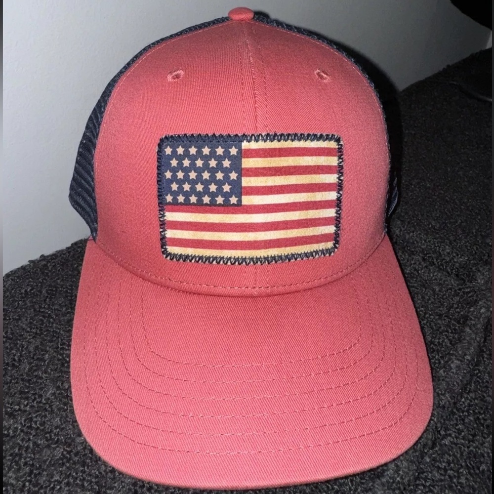 American flag vineyard vines hat